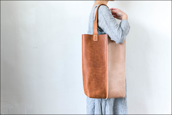 ブラック　トートバッグ クロスパッチ　レザー　キャンバス　再構築 CHROME HEARTS LEATHER TOTE BAG AOYAMA 20th ANNIVERSARY