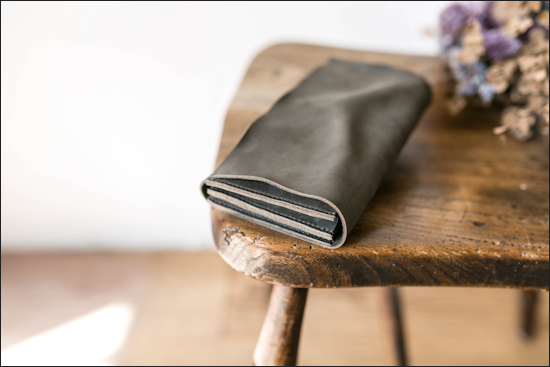 財布 ＞ 切落し本革長財布/グレー